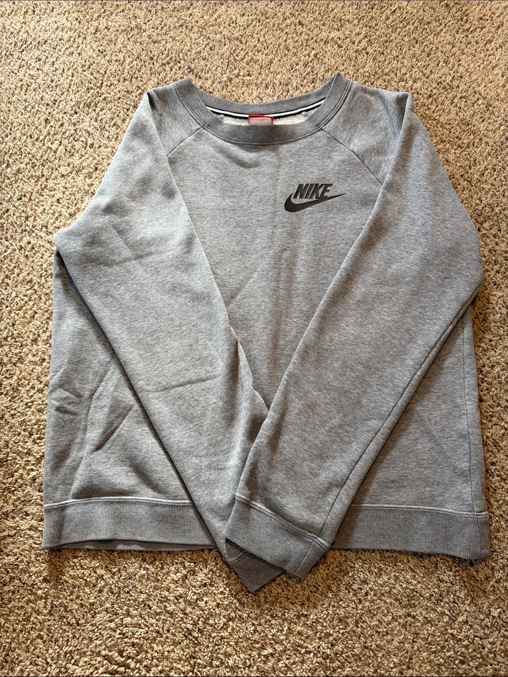 Nike Women’s Light Gray Crewneck Pullover with Logo